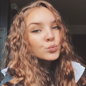 Meet your Posher, Nyomi